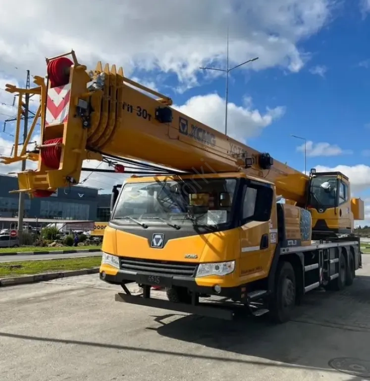 Аренда Автокран 30т/44 м, с гуськом 8.3 м Аренда и услуги автокрана, 30 т, 44 м, с гуськом 8.3 м, категория Подъёмная техника