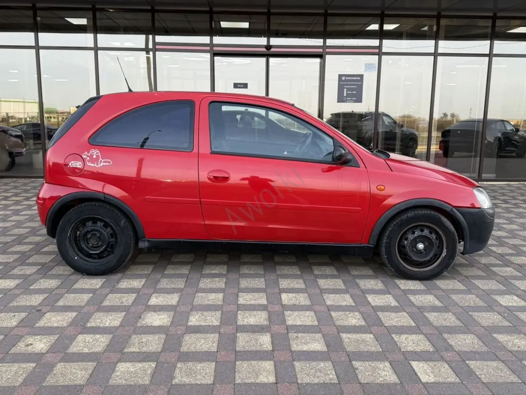 Марка Opel, Corsa, 284000, 2004
